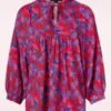 Ylenia Blouse In Red And Cobalt -Past Perfect Style 242196 Smashed Lemon 46428 Top Blouse Flowers Red 230508 402W category
